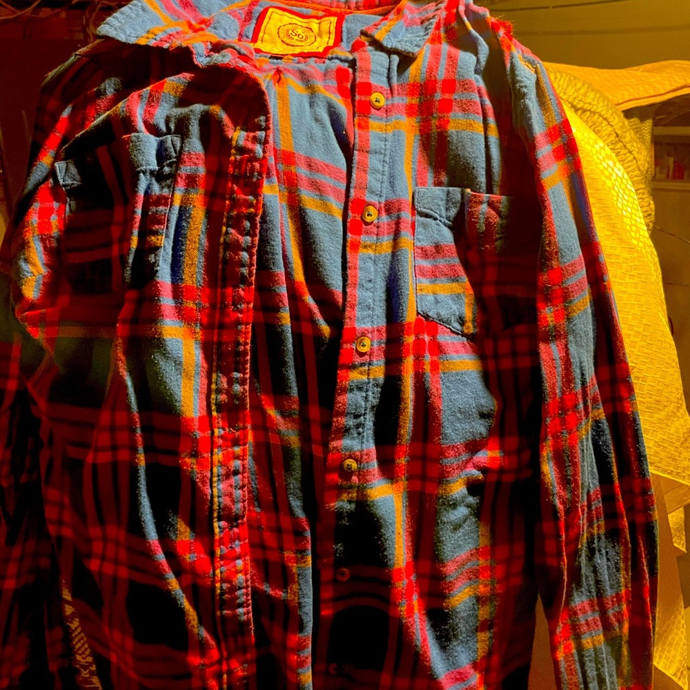 Very thin flannel, but stylish